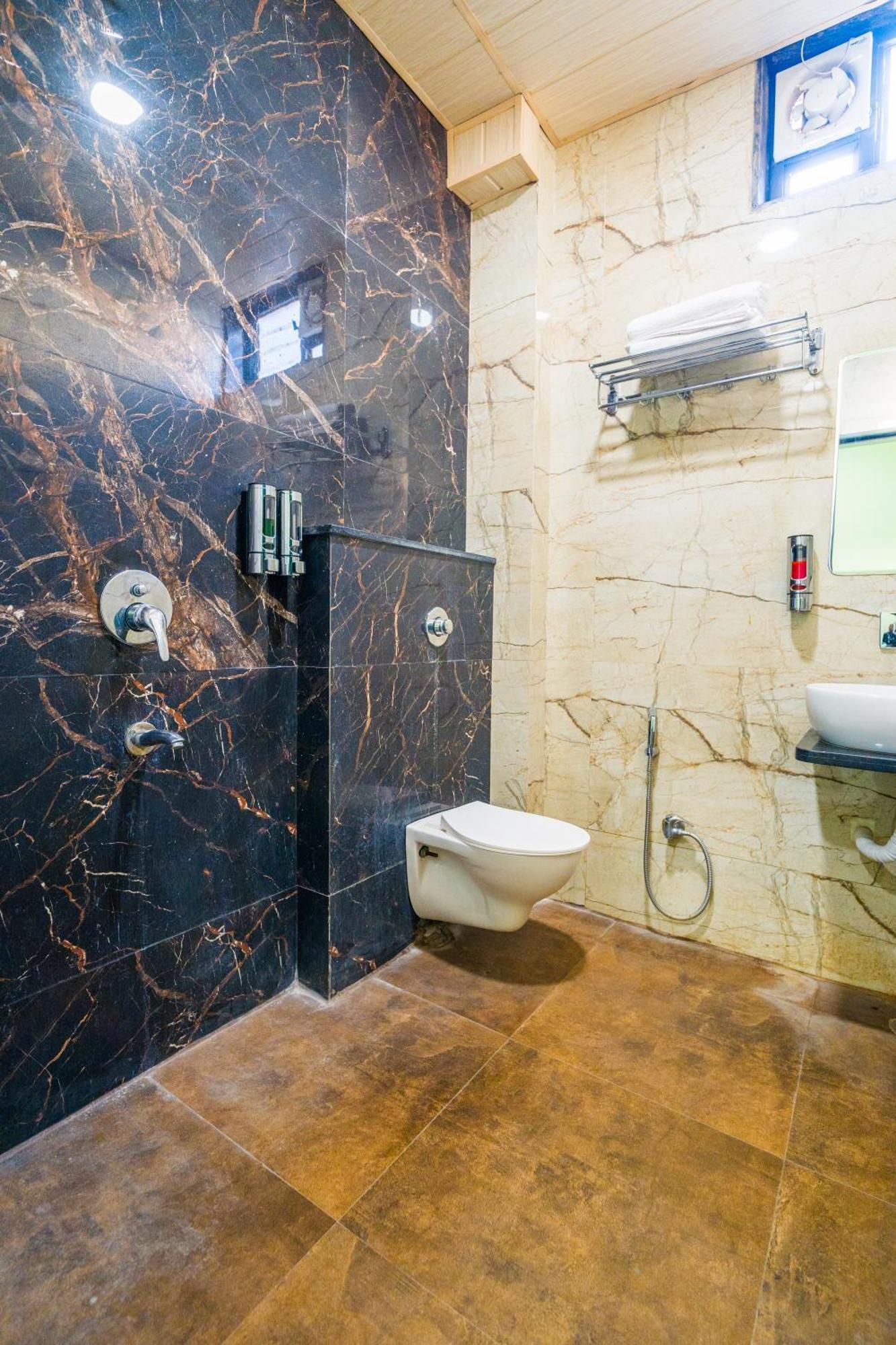 Hotel Kanha Shree By Cosmos Green Индаур Номер фото