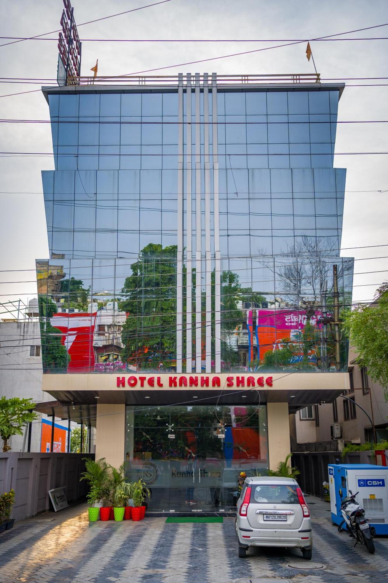 Hotel Kanha Shree By Cosmos Green Индаур Экстерьер фото